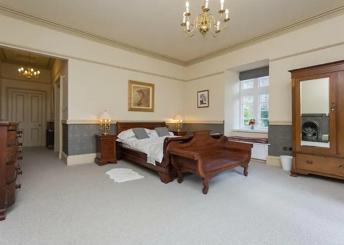 The House, Wansfell Holme, Windermere 度假居 *